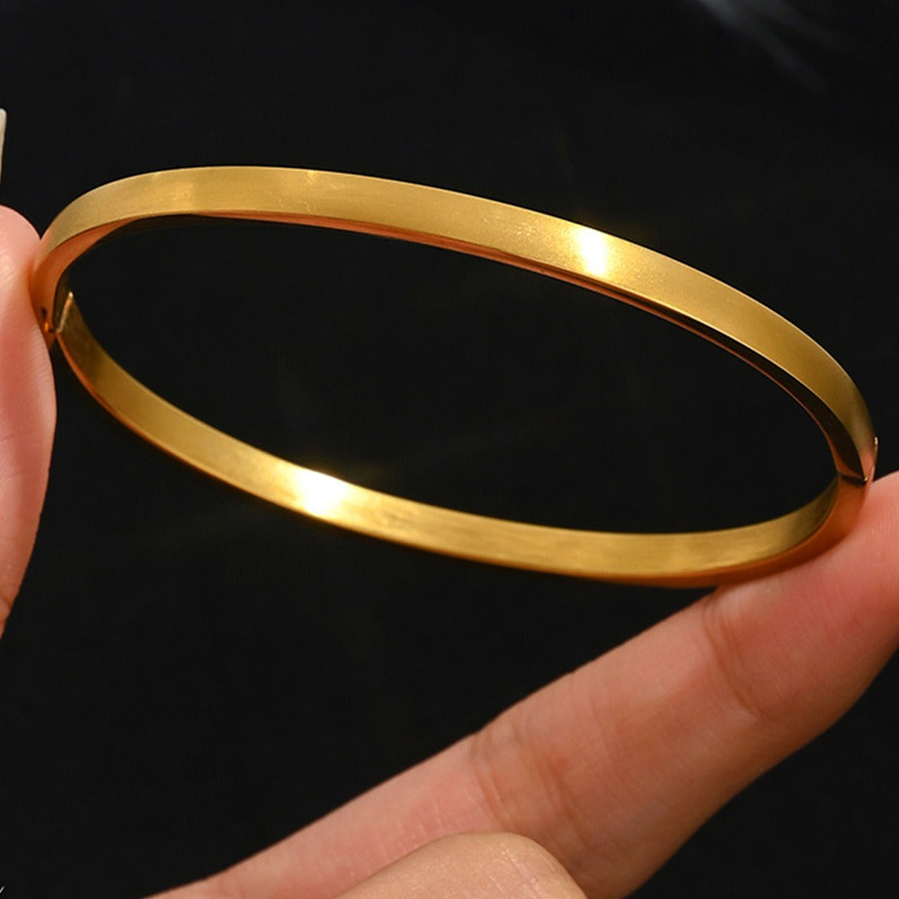 Exklusiva Fyrklöver-Armband i Rostfritt Stål – Lyxig Design för Modern Elegans