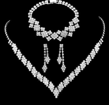 Elegant och lyxiga halsband med Strass & Tofsar – Elegant Silverpläterat Smyckeset för Den Moderna Bruden