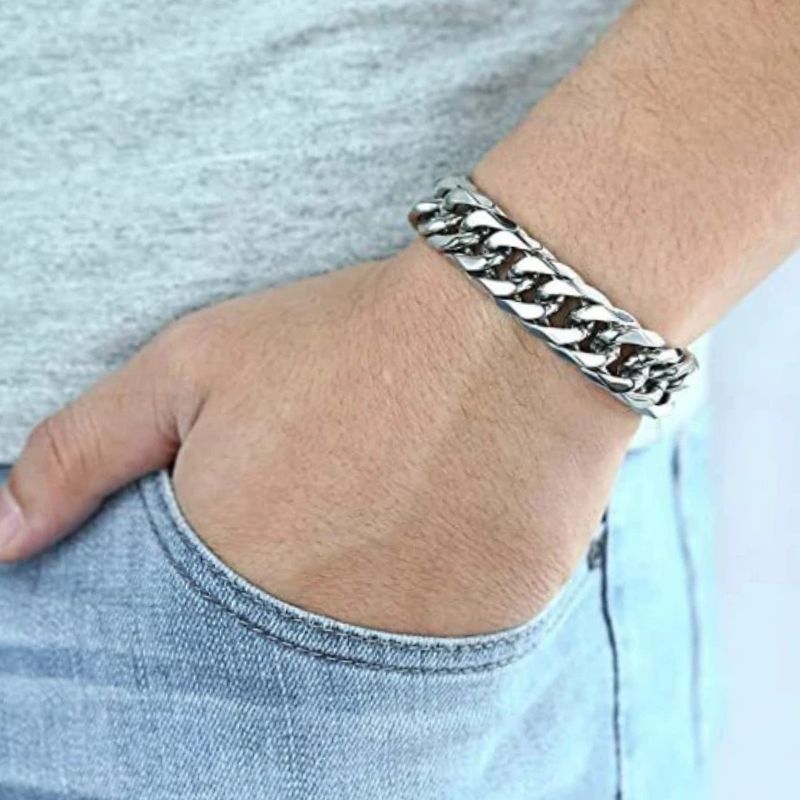 Armband - Halsband  stilrent, slitstarkt och kraftfullt Cuban kjedja i rostfritt stål i silverfärg