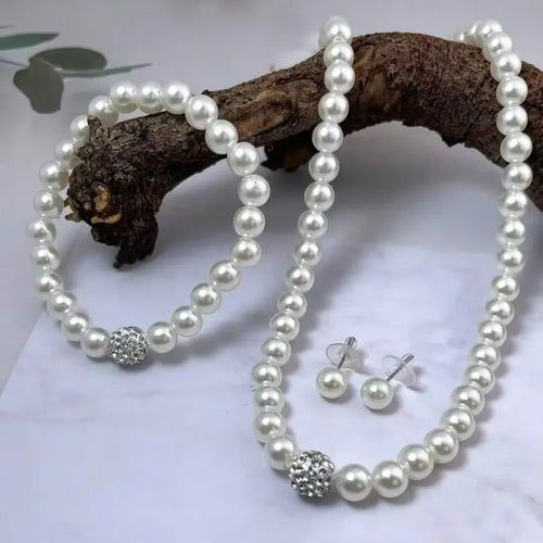 3‑delat smyckeset med imitationpärlor: halsband, armband och örhängen, silverfärg, kristalldetaljer, elegant